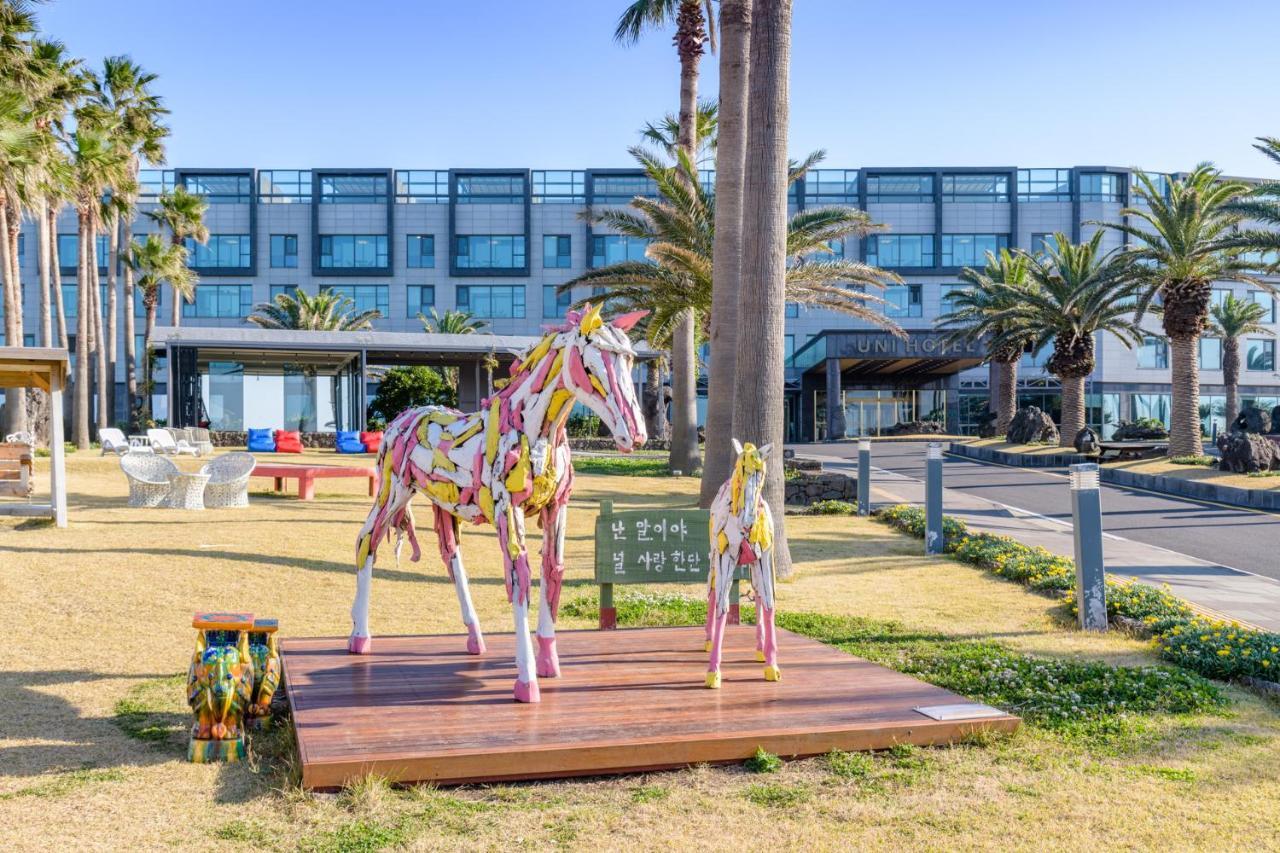 Uni Hotel Jeju Bagian luar foto