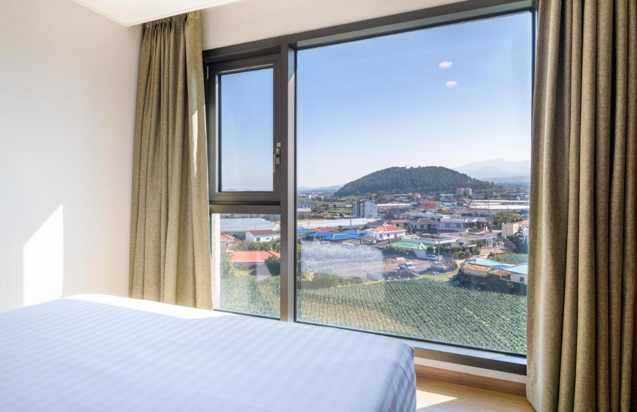 Uni Hotel Jeju Bagian luar foto