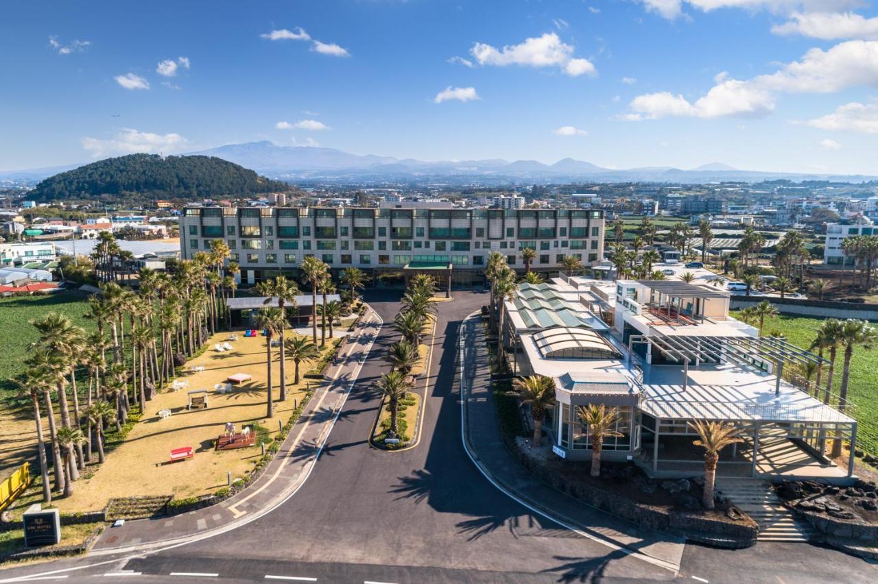 Uni Hotel Jeju Bagian luar foto