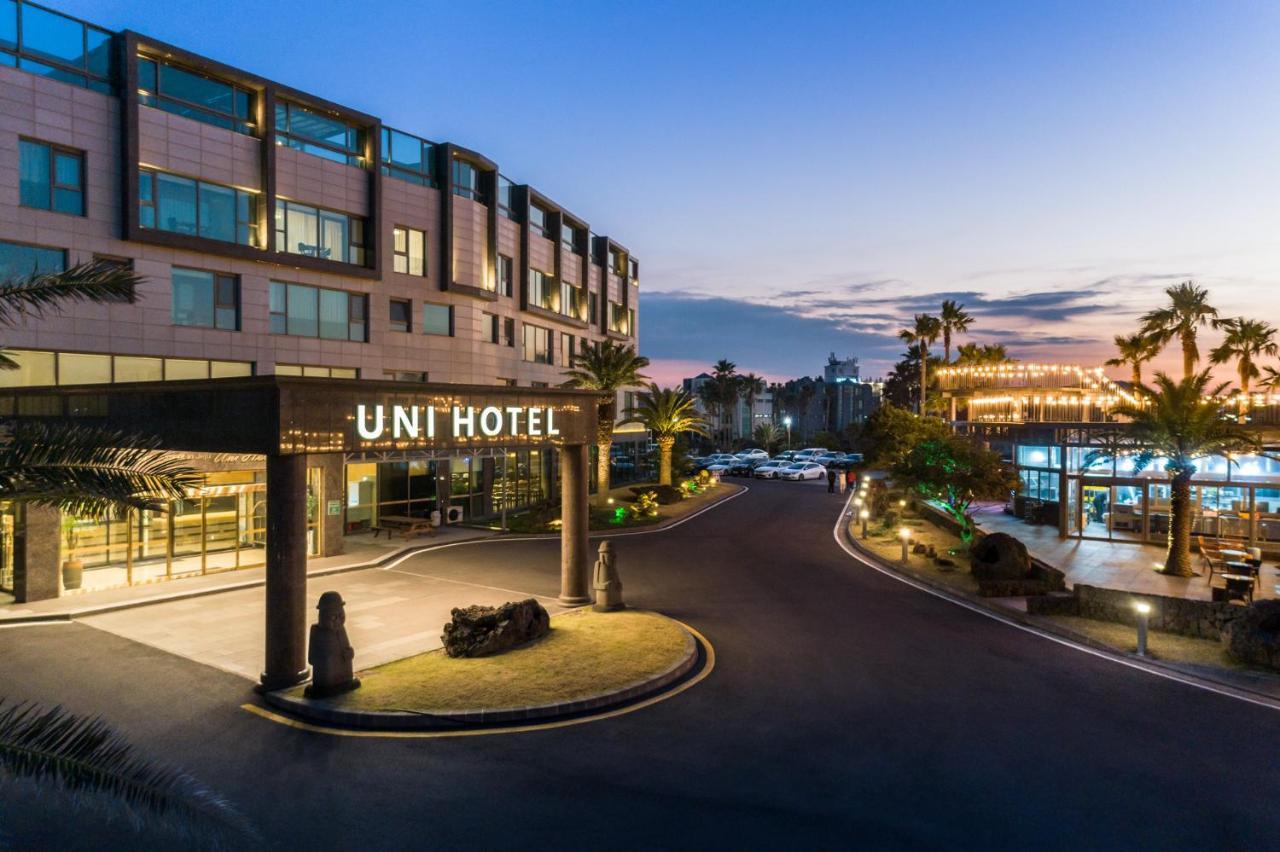 Uni Hotel Jeju Bagian luar foto