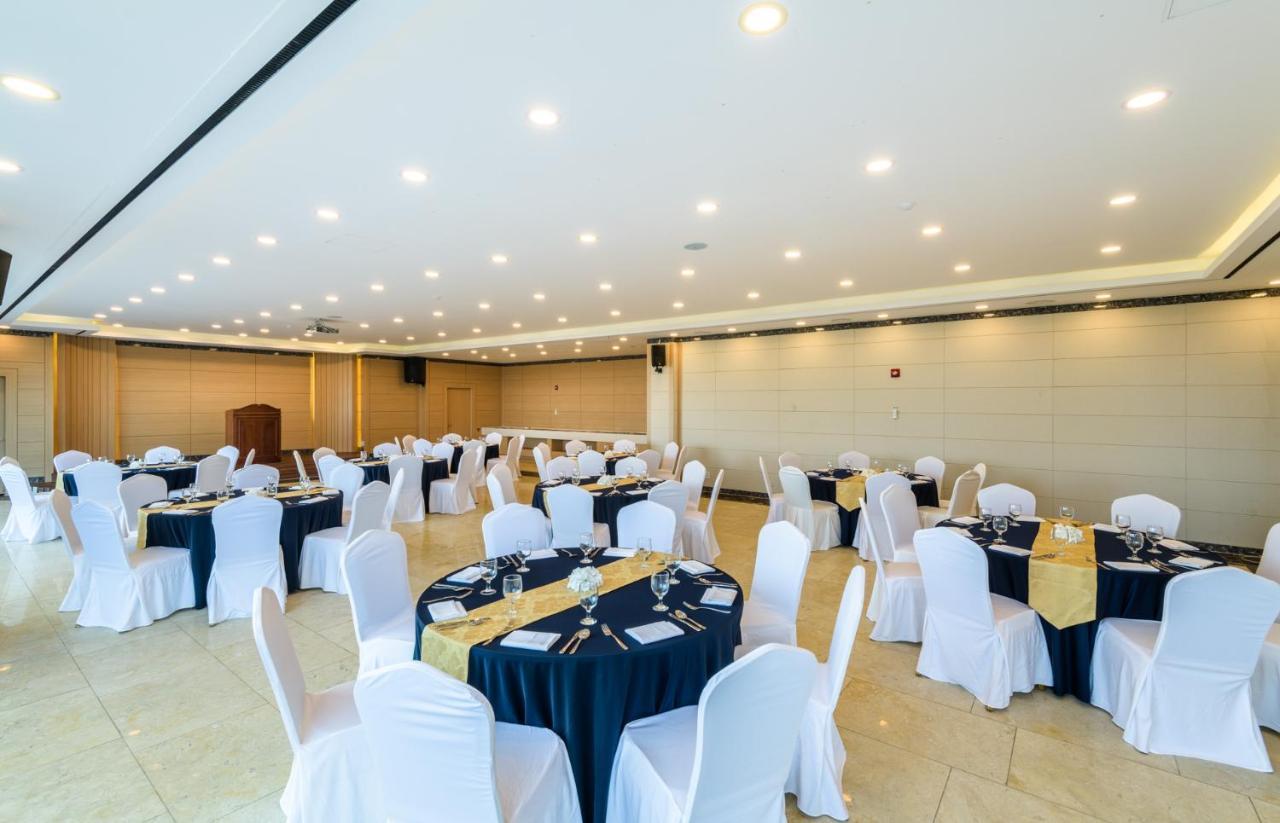 Uni Hotel Jeju Bagian luar foto