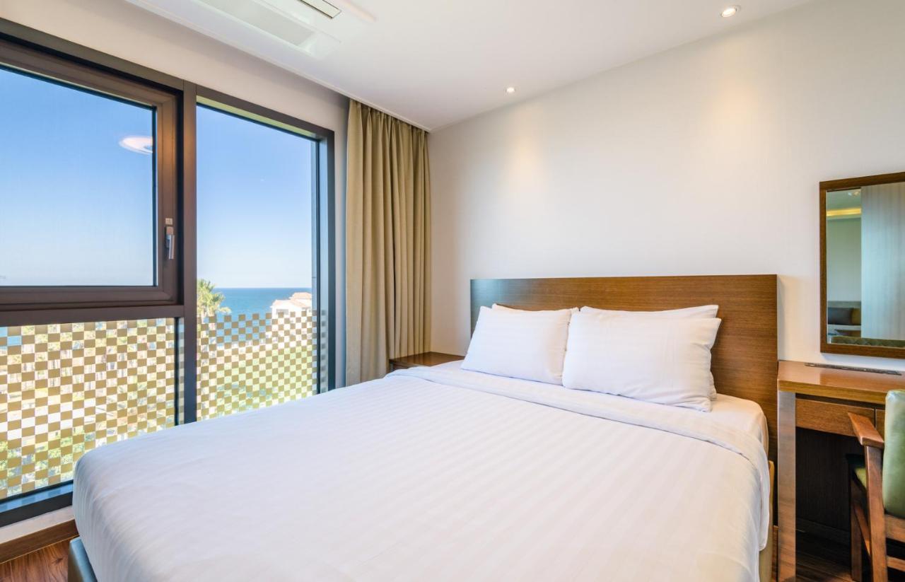 Uni Hotel Jeju Bagian luar foto