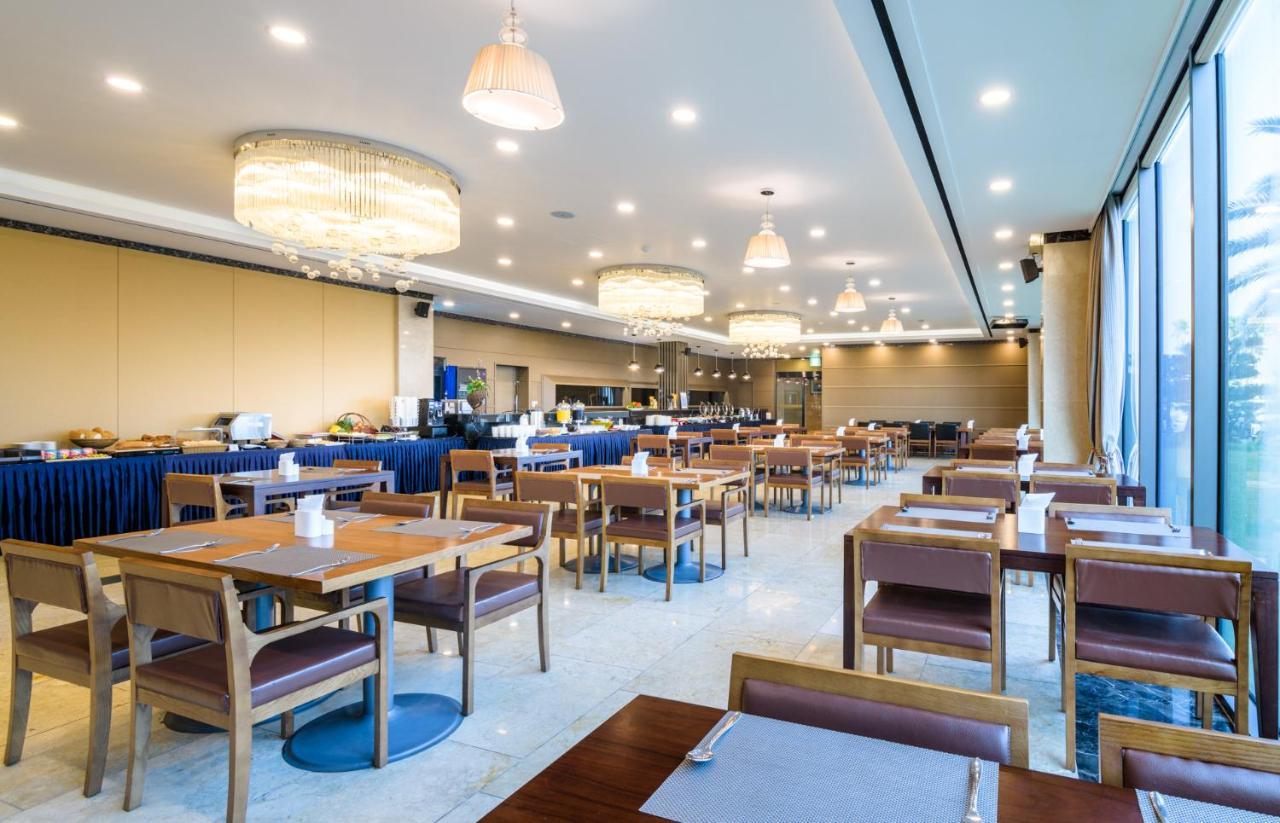 Uni Hotel Jeju Bagian luar foto