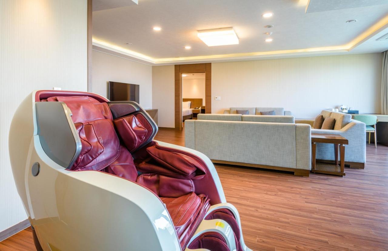 Uni Hotel Jeju Bagian luar foto